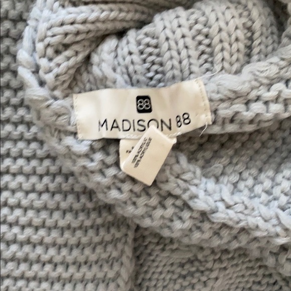 Gray Shrug Sweater - Picture 4 of 4